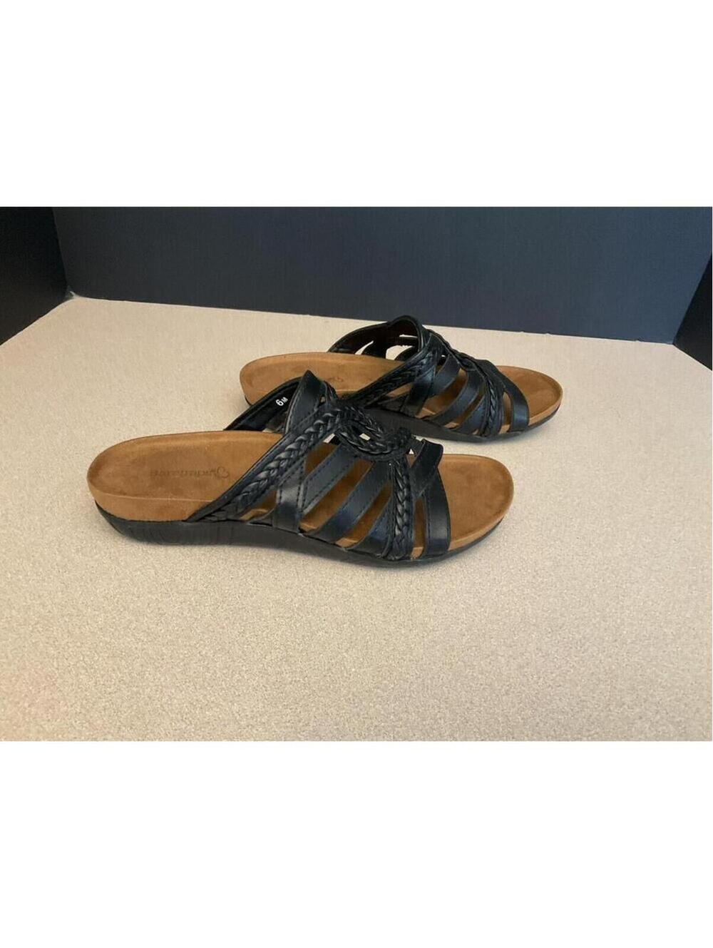 New! Women's Baretraps Joneva Black Slip-On Slide Sandals. Size 6M. Nice Sandals